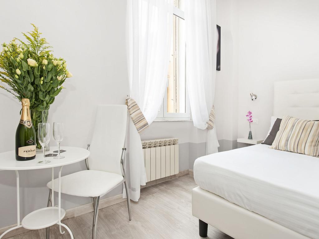 White Rooms Colosseo Rome Bilik gambar